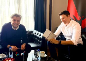 Diskutimi mbi provimin e jurisprudencës në gjuhën shqipe, ish-ambasadori Frçkoski: E drejta për arsimimin e shqiptarëve në RMV nuk duhet të shndërrohet në mjet politik.