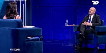 “Duhet të arrijnë standardet e tyre, jo ato të noterëve”, Manja për “Top Story”: Gjyqtari është përgjegjës për shqyrtimin e provave dhe të vendosë për drejtësinë.