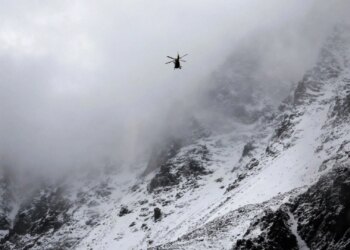 Dy skiatorë humbin jetën në një ortek në Itali, ndërsa një tjetër person është i plagosur.