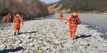 Dyshohet se u zhduk në lumë, kërkimeve për gjetjen e trupit të 42-vjeçarit në Osum po vazhdojnë.