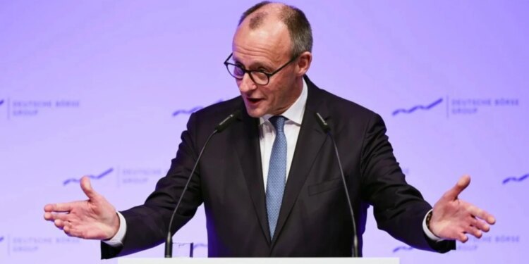 “E vështirë të zgjidhet përmes diplomacisë”, Merz: Konflikti në Ukrainë do të mbyllet kur njëra nga palët të shterojë ushtarakisht dhe ekonomikisht.