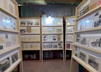 Ekspozita mbi Kishat e Korçës: Një dekadë studimi mbi historinë e kishave ortodokse, përfshirë edhe ato të shkatërruara.