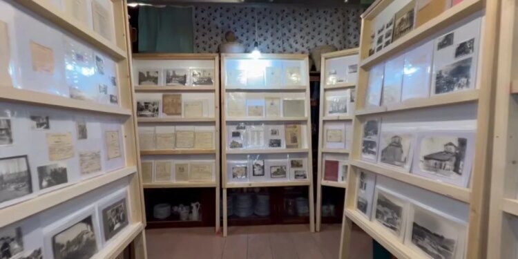 Ekspozita mbi Kishat e Korçës: Një dekadë studimi mbi historinë e kishave ortodokse, përfshirë edhe ato të shkatërruara.