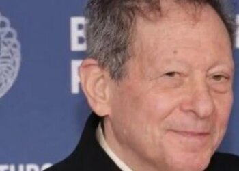 Emri i tij u zbulua në dokumentet e reja të çështjes Epstein, ndërsa biznesmeni i njohur amerikan jep dorëheqjen nga posti i kryetarit ekzekutiv të Hyatt.