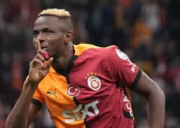Galatasaray, Osimhen përballë dëmtimit dhe çështjeve financiare; rreziku për të mos qenë i pranishëm në ndeshjen me Juventusin.