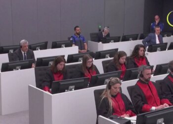 Gjykata e krijuar nga vetë Kosova, ku po gjykohen katër ish-drejtues të UÇK-së, u themelua nga Kuvendi i vendit.