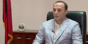 Gjyqtari Gerd Hoxha humb garën për shkak të një fotografie, por fitoi në KLGJ dhe vazhdon si kandidat në GJKKO.