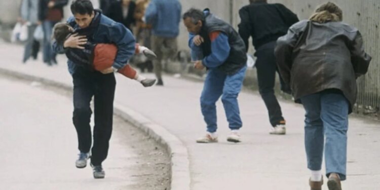 Hetimi i njohur në Itali, një i moshuar akuzohet se është financuar nga ushtria serbe për të eliminuar civila në Sarajevë në vitin '90.