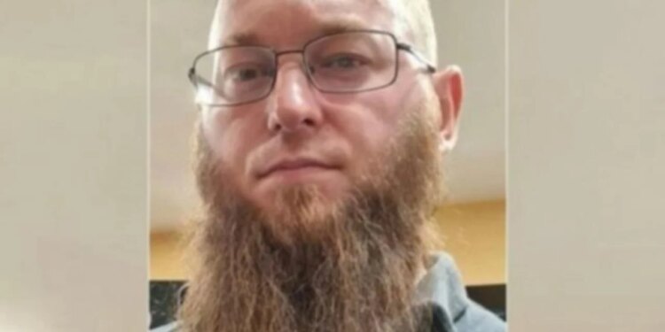 “Identifikova përgjuesin, por vendosa të mos e prekje”/ TCH zbulon dëshminë e detektives private pas inspektimit në shtëpinë e shumëkërkuarit Erjon Llapushi.