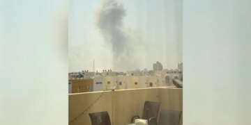 Irani, përveç sulmeve ndaj Izraelit, ka targetuar gjithashtu bazat ushtarake amerikane në Bahrein, Abu Dhabi dhe Katar.