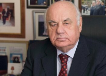 Ish-presidenti Moisiu në spital që prej djeshëm, mjekët kryejnë një ndërhyrje me pajisje për mbështetje të zemrës; përditësim mbi gjendjen e tij.