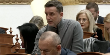 "Ju nuk përgjigjeni sepse nuk e pëlqeni atë që unë them" / Braçe në Kuvend: Kam kërkuar diskutim me ministren e Shëndetësisë.