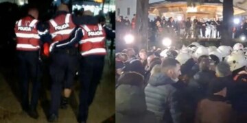 Katër oficerë të policisë u plagosën gjatë protestës, duke marrë djegie dhe lëndime nga objekte të forta.