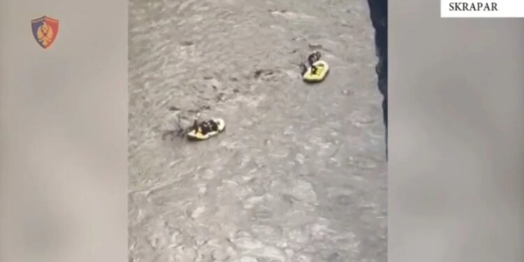 Kërcenin në Kanionet e lumit Osum, vazhdojnë kërkimet për 42-vjeçarin/ I riu vullnetar i shpëton mrekullisht pas përmbysjes së gomones.