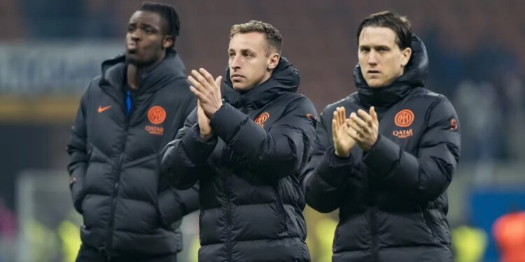 Kërkimi i Scudetto dhe përparimi në Ligën e Kampionëve: një sfidë e vështirë për futbollin italian