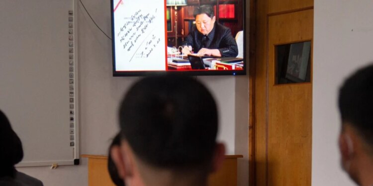 Koreja e Veriut ndalon miturit të shohin BTS dhe dramave koreano-jugore, duke vendosur dënim me vdekje.