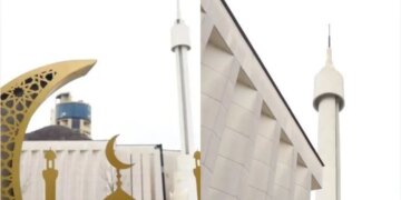 Kryeministri Rama ndan pamjet e rinovimit të xhamisë së Ballies në Elbasan: Arkitektura më e bukur globalisht.