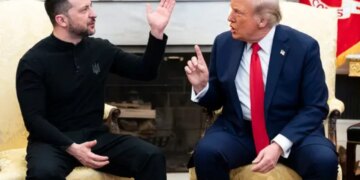 Lufta Rusi-Ukrainë: Trump dhe Zelensky realizojnë një bisedë telefonike, detajet e bisedës mbeten të paqarta.