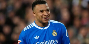 Mbappe për festën e Shën Valentinit: Dëshiroj të jem sërish i dashuruar një ditë…