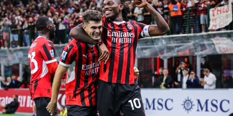 Milani në lëvizje, klubet e Premier League kërkojnë yllin e kuqezinjve që ndjen pasiguri për rinovimin e kontratës.