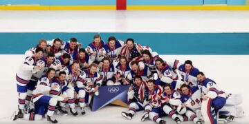 Milano-Cortina 2026: Shtetet e Bashkuara fitojnë medaljen e artë, 46 vjet pas 'mrekullisë në akull'