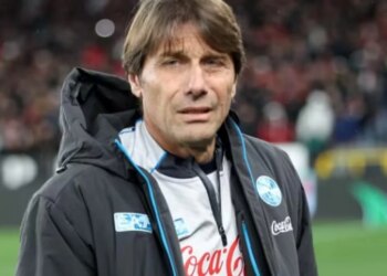 Napoli, ndërsa McTominay tregon shenja dorëzimi, Conte shpreh zhgënjim: "Nuk vonon, do të jem unë në fushë..."