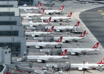 Nën kërcënimet e SHBA-së ndaj Iranit, Turqia ndalon 3 fluturime nga Stambolli për në Teheran.