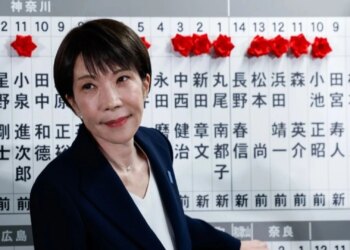 Një tjetër sukses për kryeministren e parë grua në Japoni, partia e Sanae Takaichit arrin të mundë opozitën në zgjedhje dhe siguron 2 të 3-tat e vendeve në parlament.
