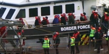 OKB paralajmëron: Marrëveshja për azilin ndërmjet Britanisë dhe Francës mund të çojë në shkelje serioze të të drejtave të njeriut.