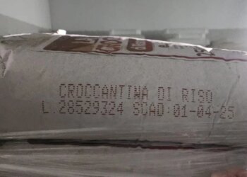 Pas skadimit të afatit të përdorimit, bllokohet një sasi mielli në Durrës.