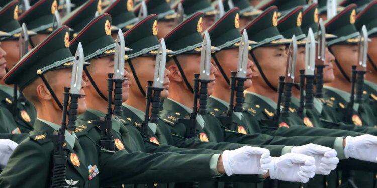 Përplasje e drejtpërdrejtë mes SHBA-së dhe Kinës, CIA përpiqet të angazhojë ushtarakë si agjentë në Pekin.