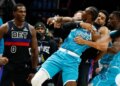 Përplasje masive në ndeshjen Detroit-Charlotte, 4 lojtarë dëbohen nga fusha në NBA