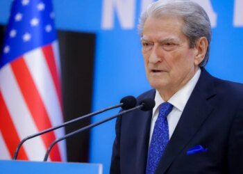 Përqindja e të paraburgosurve në Shqipëri është 500% më e lartë se mesatarja në Bashimin Evropian; Berisha e Rama: Procesi ligjor i vërtetë mungon.