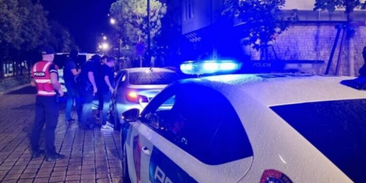 Predhë e pa shpërthyer zbulohet në Gjirokastër, intervenojnë policia dhe Forcat Armate.