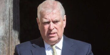 Princi Andrew, akuza të tjera: Udhëtime dhe masazhe financuar nga taksapaguesit.