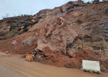 Probleme të vazhdueshme në aksin Librazhd-Qafë Thanë, shoferët duhet të tregojnë kujdes.