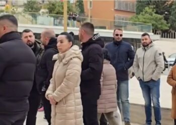 Projekti TID/ Sot skadon afati për lirimin vullnetar të apartamenteve, banorët e Durrësit: Apelojmë për ndalimin e shembjeve.