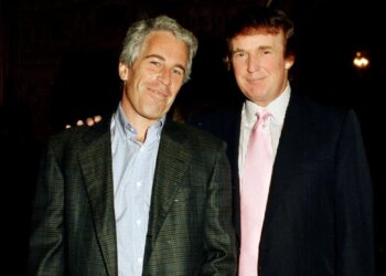 Prokuroria e Përgjithshme e SHBA-së publikon një listë prej 305 emrash të personave publikë, duke përfshirë Trump, Starmer, Bill Gates dhe Kim Kardashian, të lidhur me dosjen Epstein.