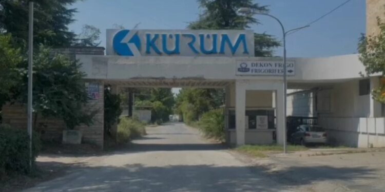 Prokuroria heton Kompaninë Kurum dhe Sokolaj për shkak të njohjes së plotë mbi rrezikshmërinë e mbetjeve, si i fshehën ato për t’i eksportuar jashtë Shqipërisë.