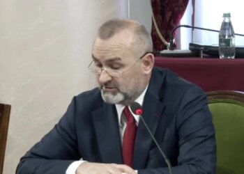 Propozimi i PS për ndryshimet ligjore: Manja sqaron qëllimin, sigurimi i funksionimit të rregullt të institucioneve pa ndonjë privilegj për individë.