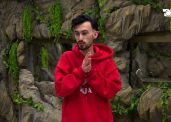 Publiku vendos, Kristi kthehet në shtëpi, ndërsa Big Brother nominon të gjithë banorët.