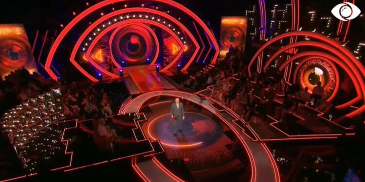 Publiku vendos, Rogerti rikthehet në shtëpinë e BBV.