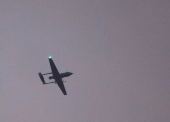 Reuters: Shtetet e Bashkuara godasin një dron iranian që po eafrohej një aeroplanmbajtëse amerikane.