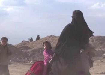 Riatdhesimi dhe procesi i deradikalizimit: Sfidat e Eva Dumanit dhe vështirësitë e riintegrimit pas kthimit nga Siria.