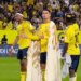Ronaldo feston fitoren e Al Nassr me pelerinën simbolike të Arabisë pas arritjes së 965 golave në karrierën e tij.