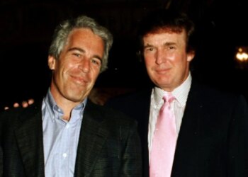 "Rrezikshmëri e lartë, trupi nuk përmban asnjë qelizë të shëndetshme"/ Emri i Trump zbulohet në dokumentet e Epstein, çfarë kishte thënë financieri i njohur për Presidentin e SHBA-së.