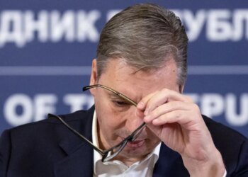 Serbia përmirëson investimet në sektorin e mbrojtjes, ndërsa Vuçiç shpreh shqetësim për aleancën Shqipëri-Kroaci-Kosovë.