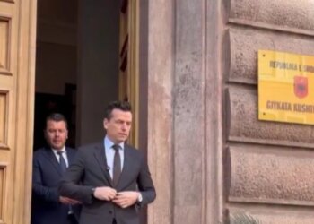 Shehaj dhe Kapri paraqesin në Kushtetuese kërkesën për dosjen Balluku.