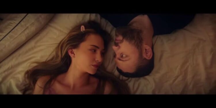 "Shfaqja përfundimtare" / Komedi mbi famën, Kiara dhe Luizi diskutojnë përballjet në filmin që trajton perceptimin në epokën digjitale.