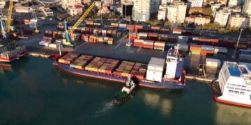 “Shkërdhimi nga Porto Romano”/ Ekspertët e mjedisit mbi mbetjet toksike të Kurum: Ruajtja në kontenierë nuk përbën zgjidhje të qëndrueshme